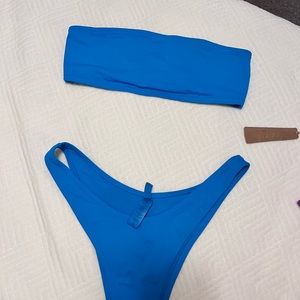 Sold out - Skims bikini cheeky tanga bottom